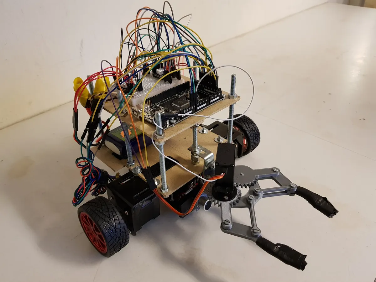 Tube sorting robot